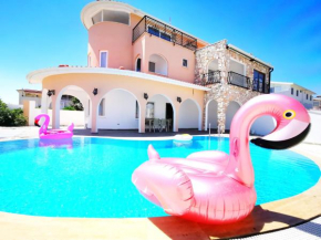 Red F33 Villa Özel Tasarımlı